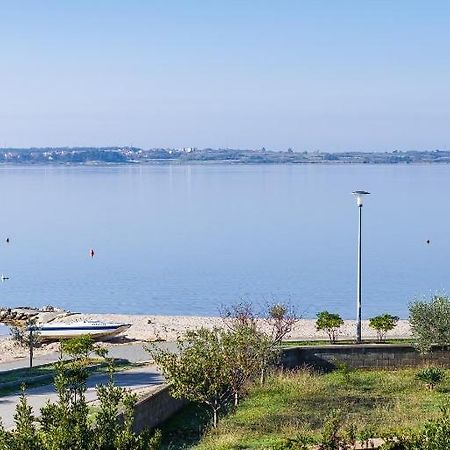 Apartment Nin - Vrsi At The Beach Екстер'єр фото