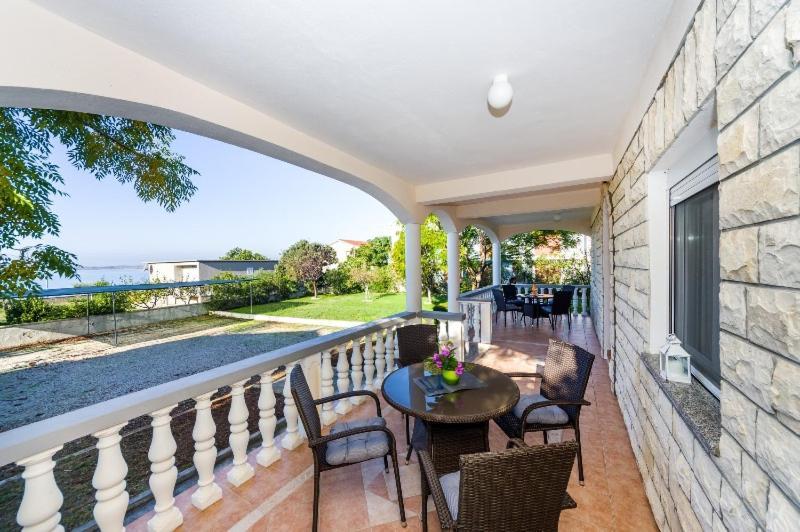 Apartment Nin - Vrsi At The Beach Екстер'єр фото