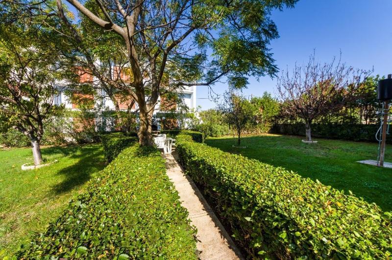 Apartment Nin - Vrsi At The Beach Екстер'єр фото