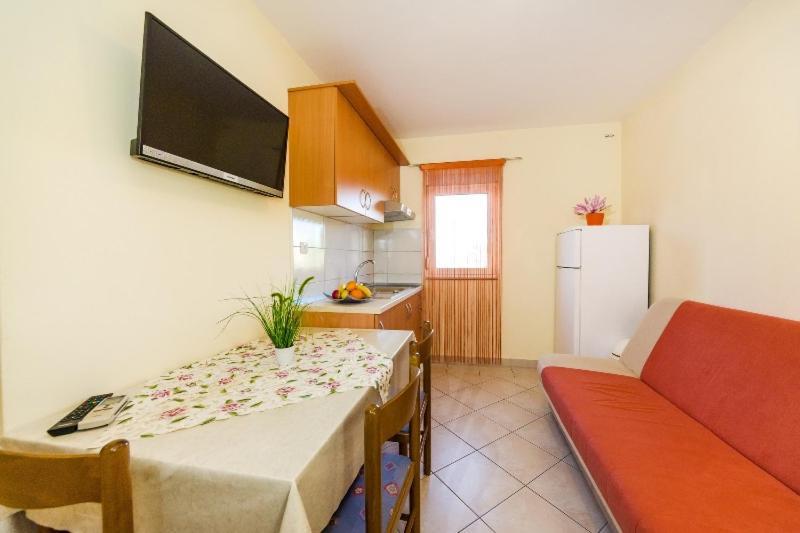 Apartment Nin - Vrsi At The Beach Екстер'єр фото